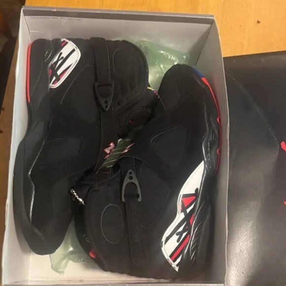 Jordan Black Shoe Box with Red and White Accents - Picture 3 of 7